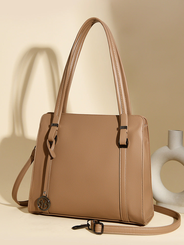 Large capacity shoulder bag for women
