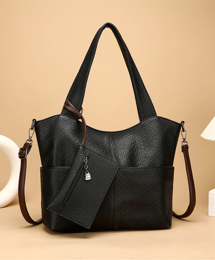 Top layer cowhide shoulder messenger bag women's commuter handbag