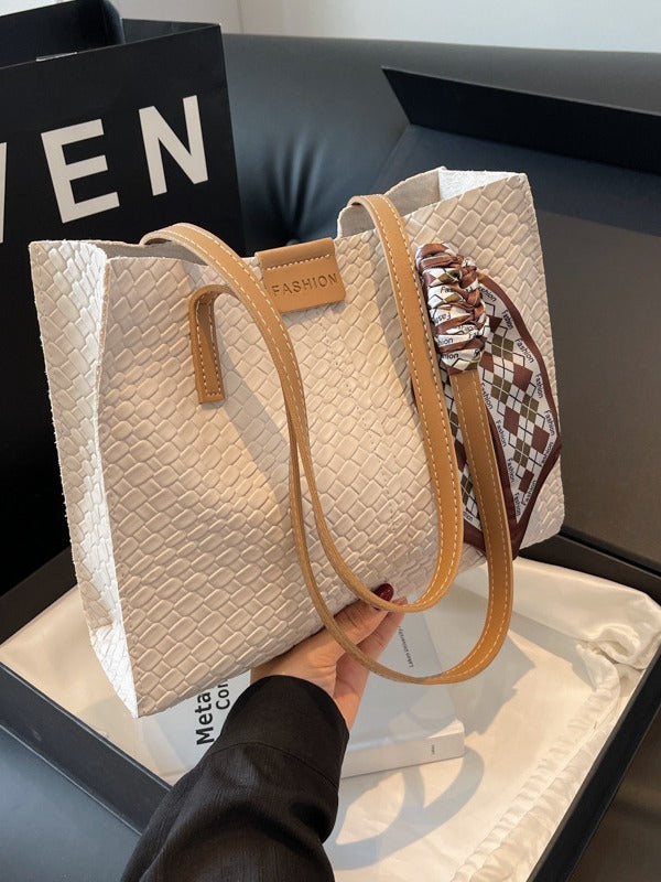 Woven pattern large capacity bag fashionable commuting retro handbag tote bag