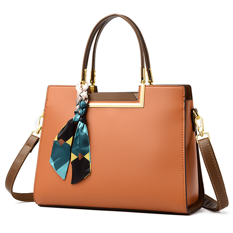 Fashionable and simple large capacity shoulder handbag