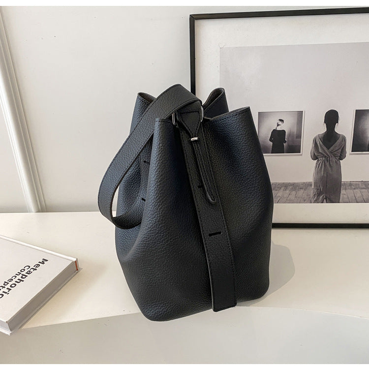 Large capacity shoulder bag retro high-end bucket bag