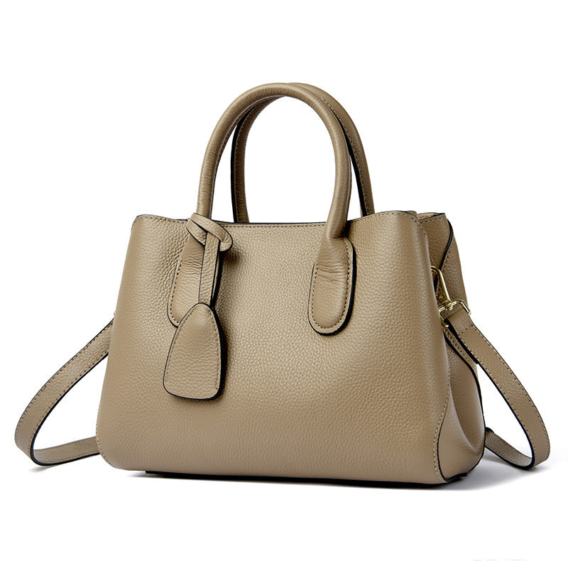 Top layer cowhide shoulder messenger bag women's commuter handbag