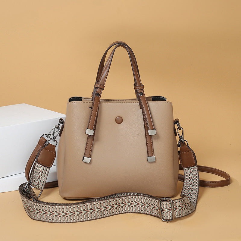 Retro high-quality tote handbag for women, simple and fashionable, large-capacity commuting shoulder messenger bag