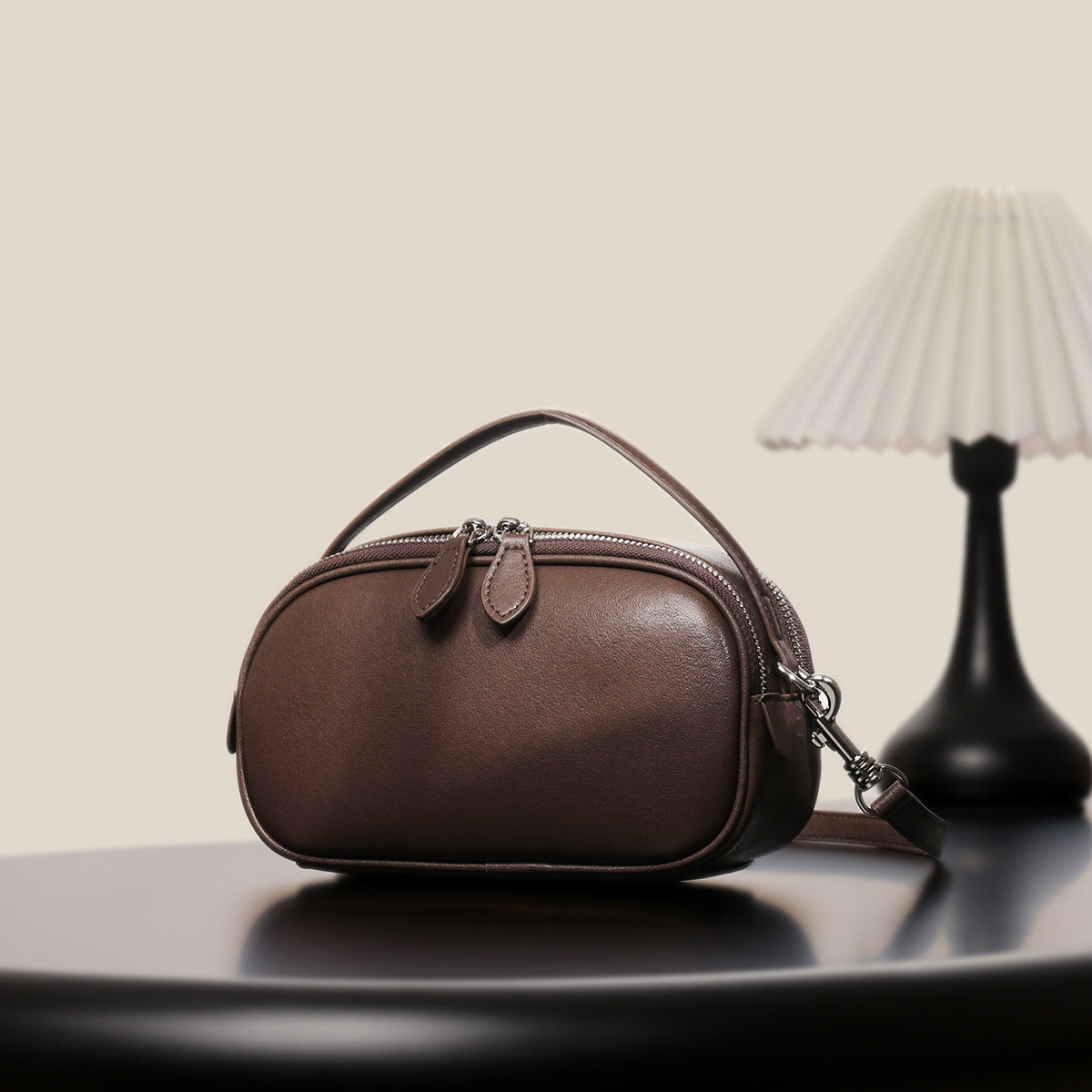 Saddle bag shoulder messenger bag design high-end large capacity genuine leather pleated simple bag