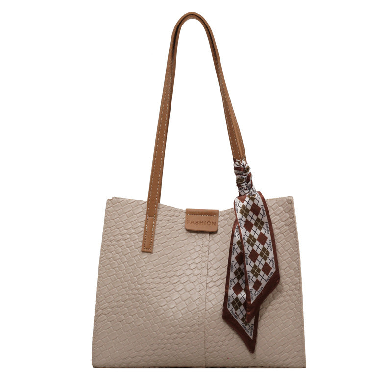 Woven pattern large capacity bag fashionable commuting retro handbag tote bag