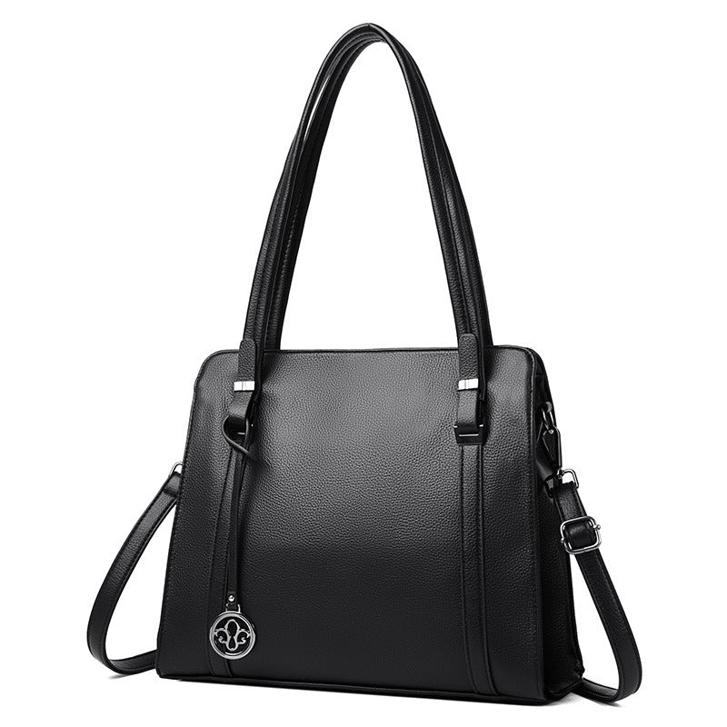 Large capacity shoulder bag for women