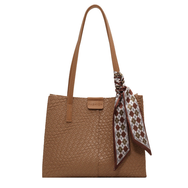 Woven pattern large capacity bag fashionable commuting retro handbag tote bag